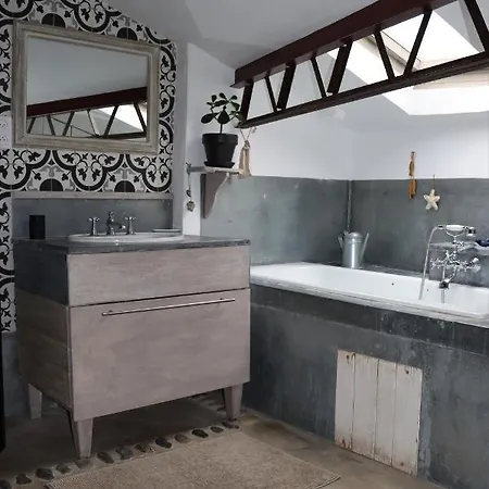 Grand Loft De Charme, Place Du Village A *